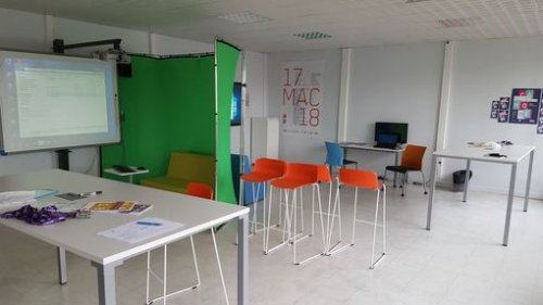 IMG/jpg/salle-materiel_1-6b473a79.jpg